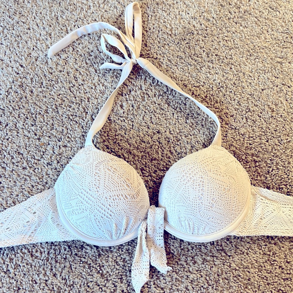 White lace bikini | bikini top | bathing suit top | white top summer | summer |